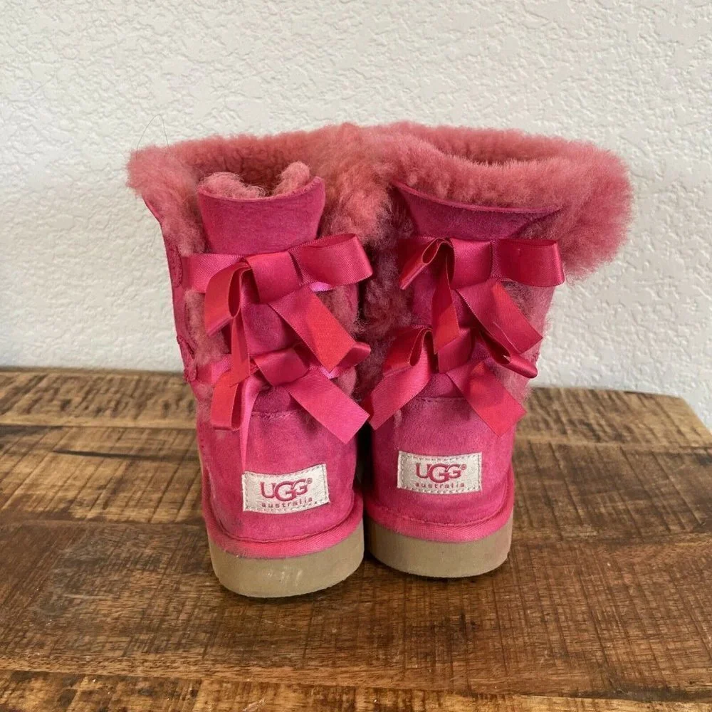 UGG Australia Kid's Bailey Bow II BOOTS Pink  SIZE US 3 Big Kids Girls